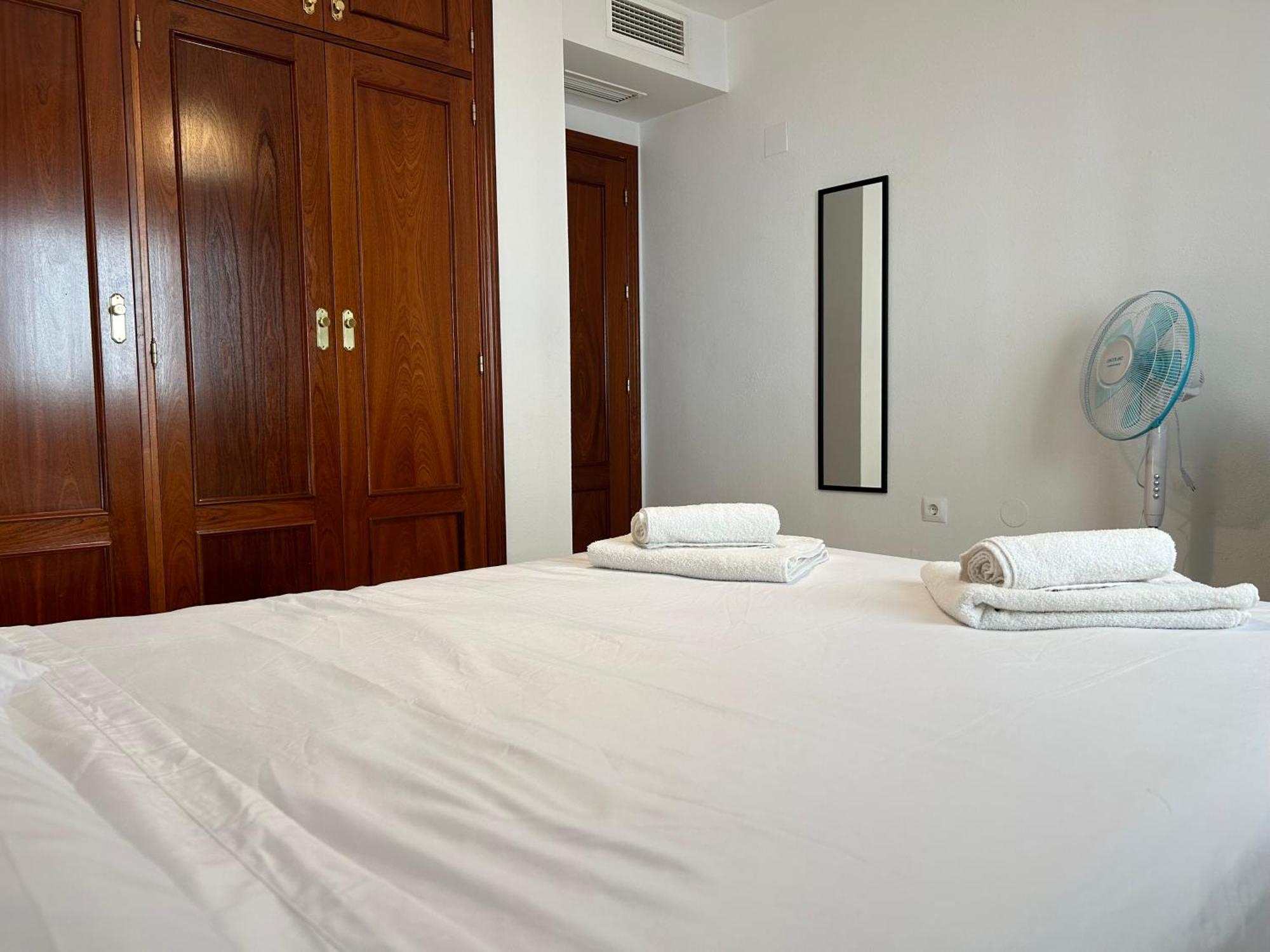Garden Teatinos, Apartamento Con Piscina Y Ac Málaga Exteriör bild